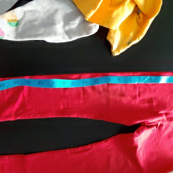 Baby girl soft pink top and red pants set 18mm - Picture 2 of 8